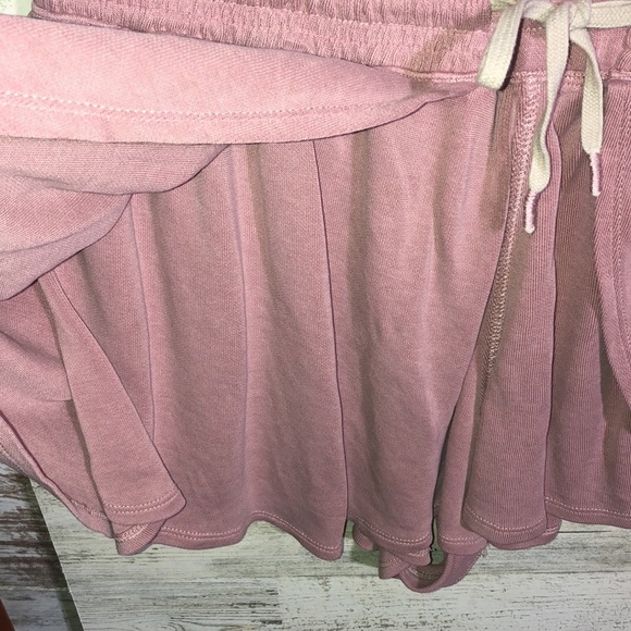 ALTAR’D STATE Revival Activewear Blush Pink Soft Lounge Shorts fit like …​ - Picture 2 of 6